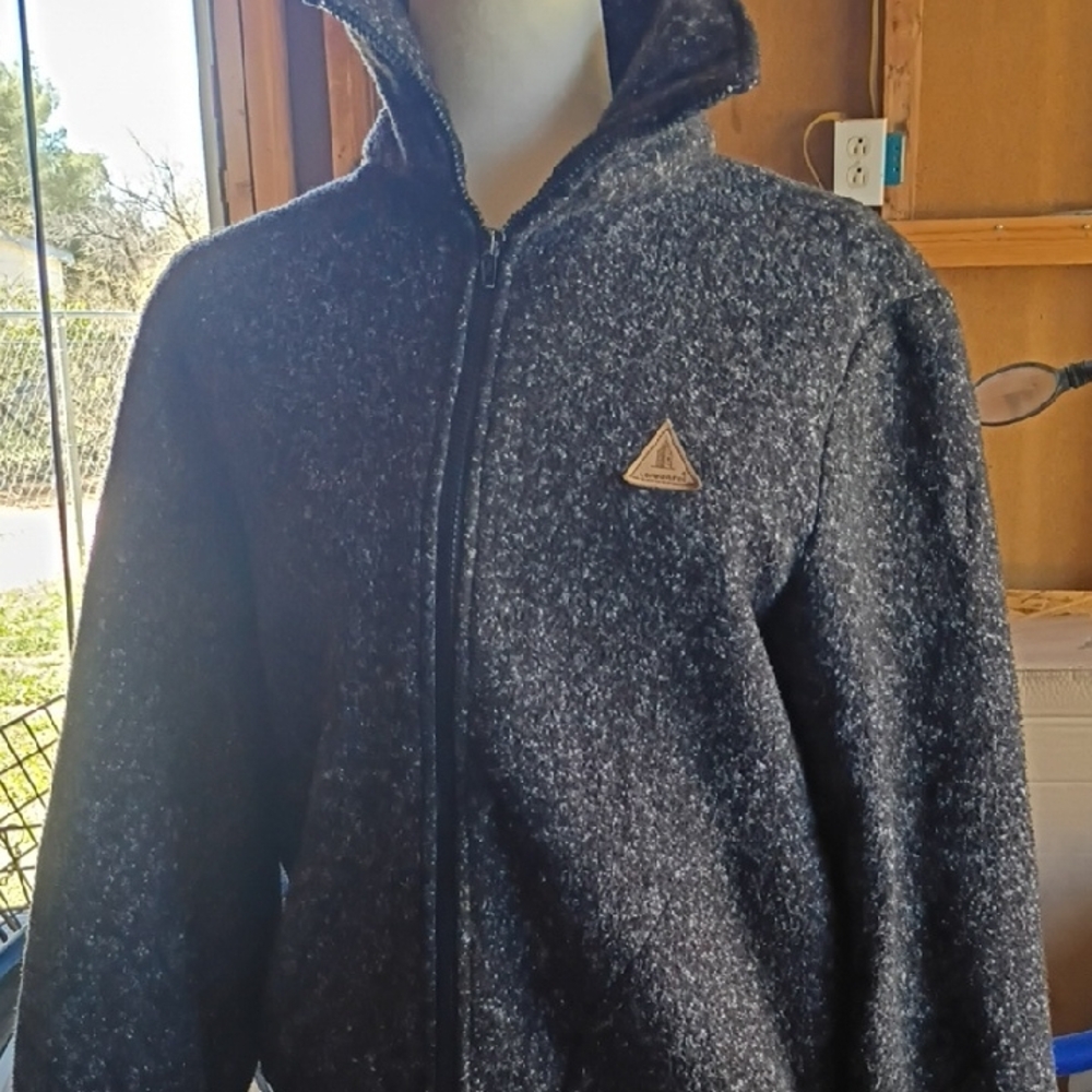 London Fog Men's Or Ladie's Gray Zip-Up Sweater